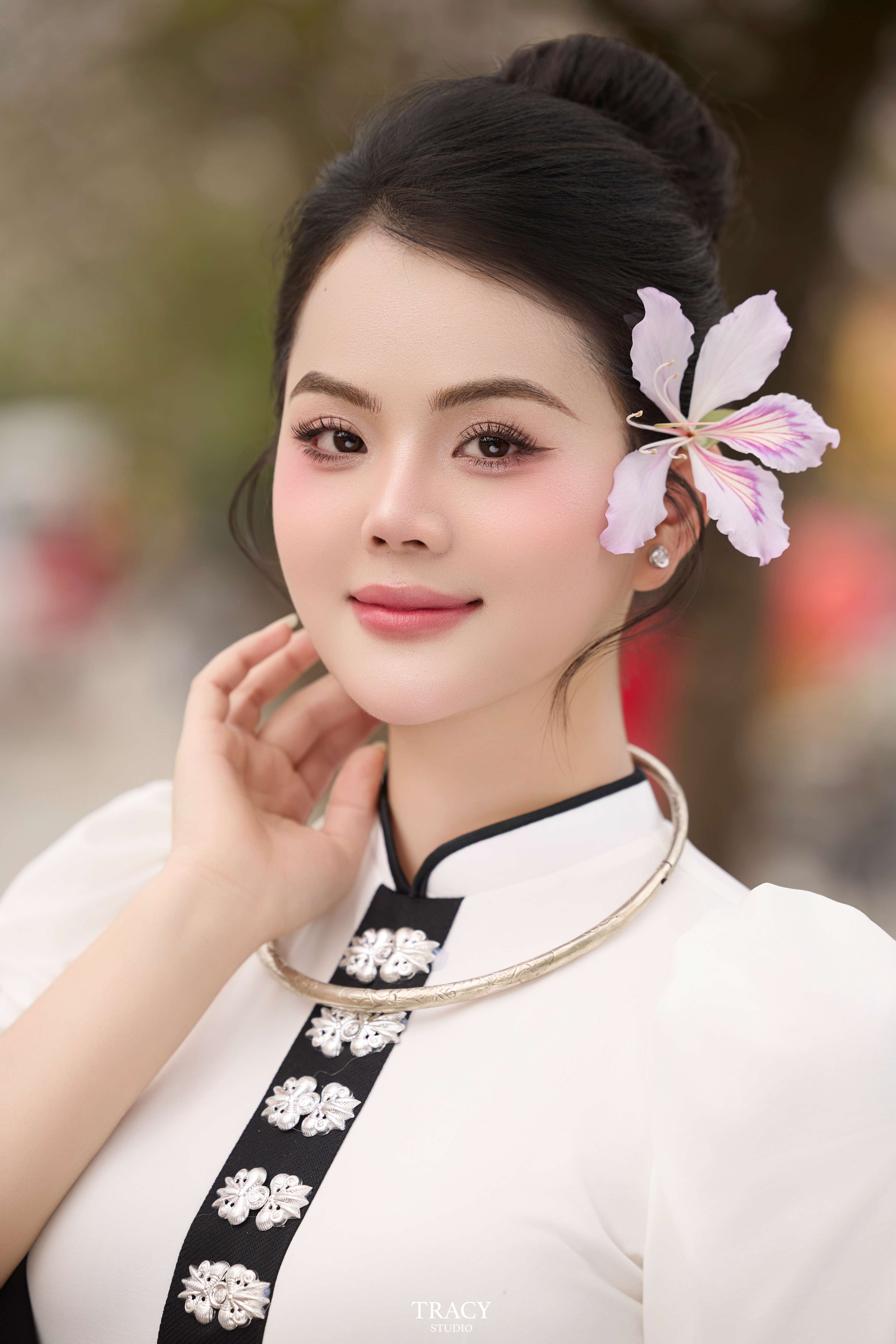 frontend/img/gallery/tinh-khoi-ao-dai-viet/tracy-studio-chup-concept-hoa-ban (7).jpg